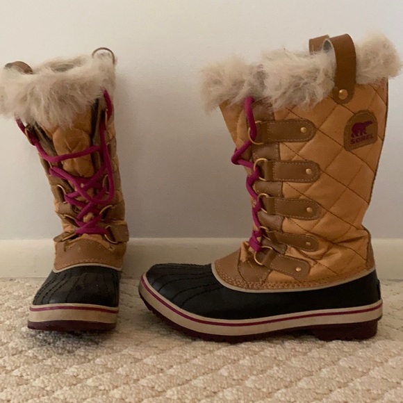 Women’s size 7.5 Sorel Winter Boot - Picture 1 of 6